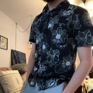 Deer Black and White Floral Men's Casual Shirt